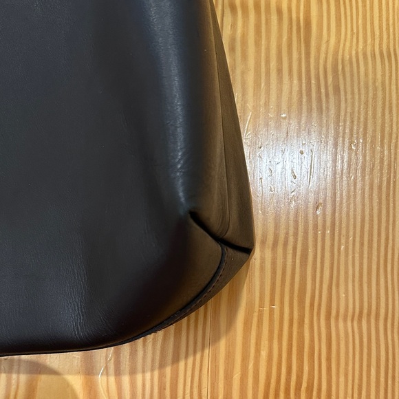 Madewell Black Leather Bucket Bag - Picture 11 of 15